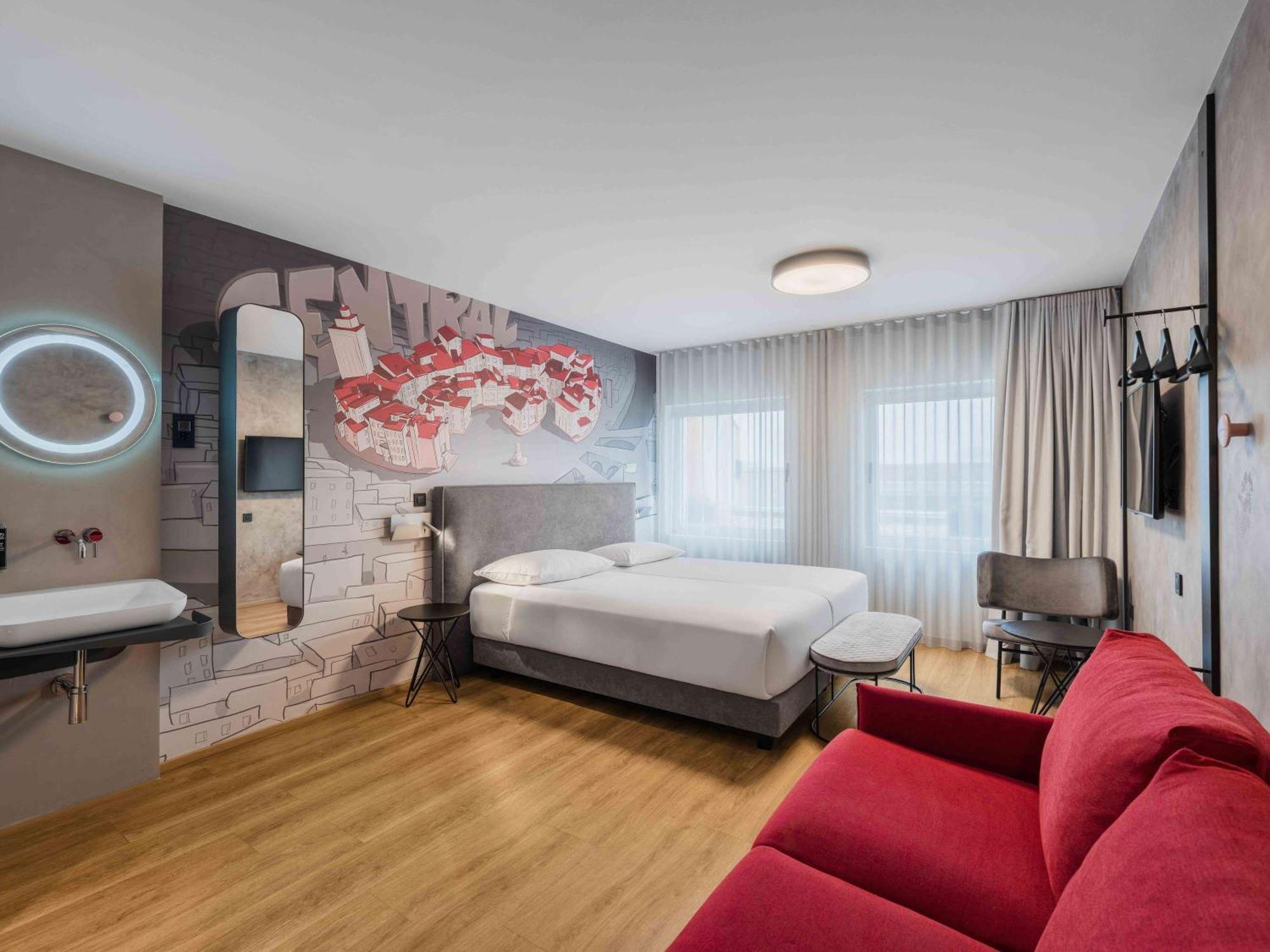 Ibis Styles Ljubljana Centre Hotel Ngoại thất bức ảnh