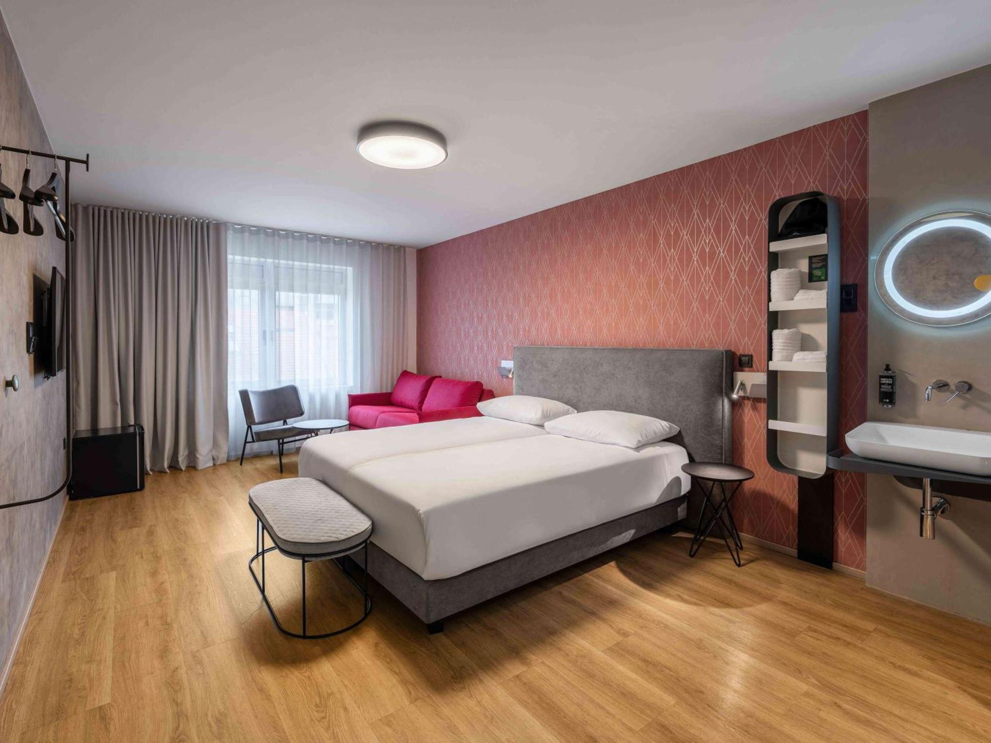 Ibis Styles Ljubljana Centre Hotel Ngoại thất bức ảnh